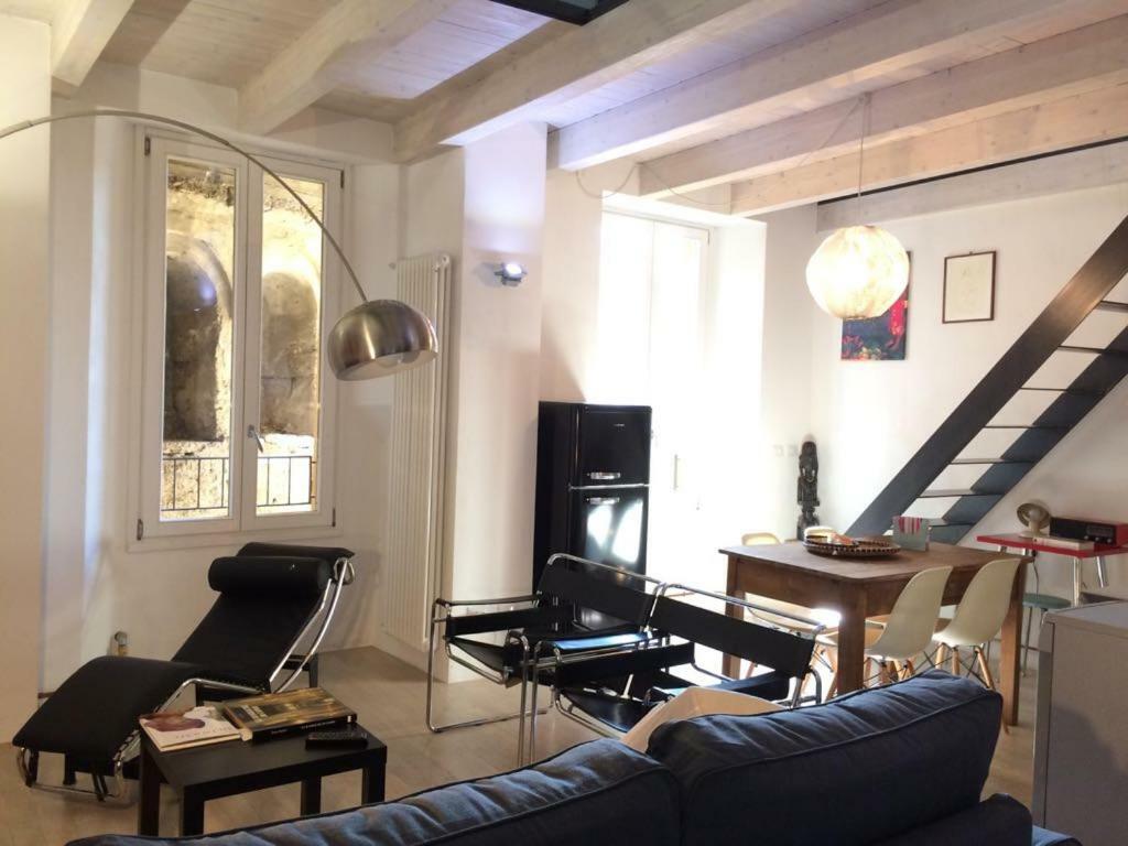 Cathedral'S Nest Apartment โกโม ภายนอก รูปภาพ